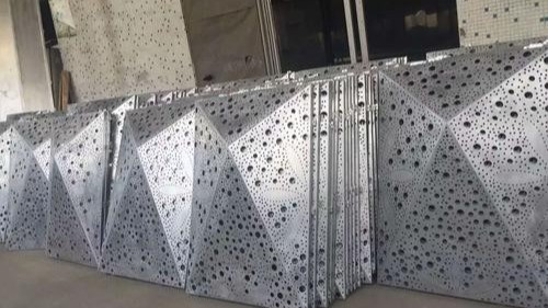 建造工厂为什么要选择国昆铝钢板