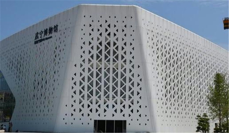 冲孔铝单板
